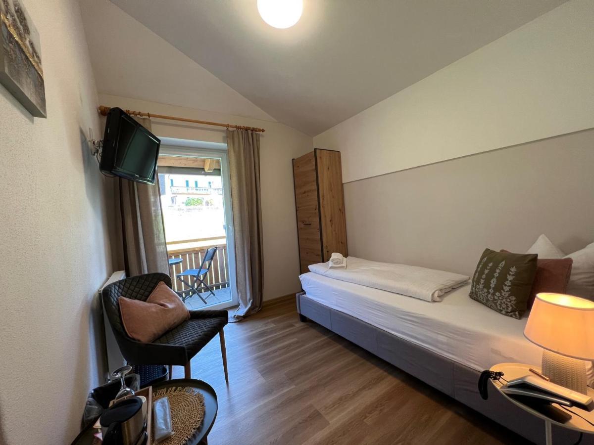 Hotel Fischer Am See Фюссен Экстерьер фото