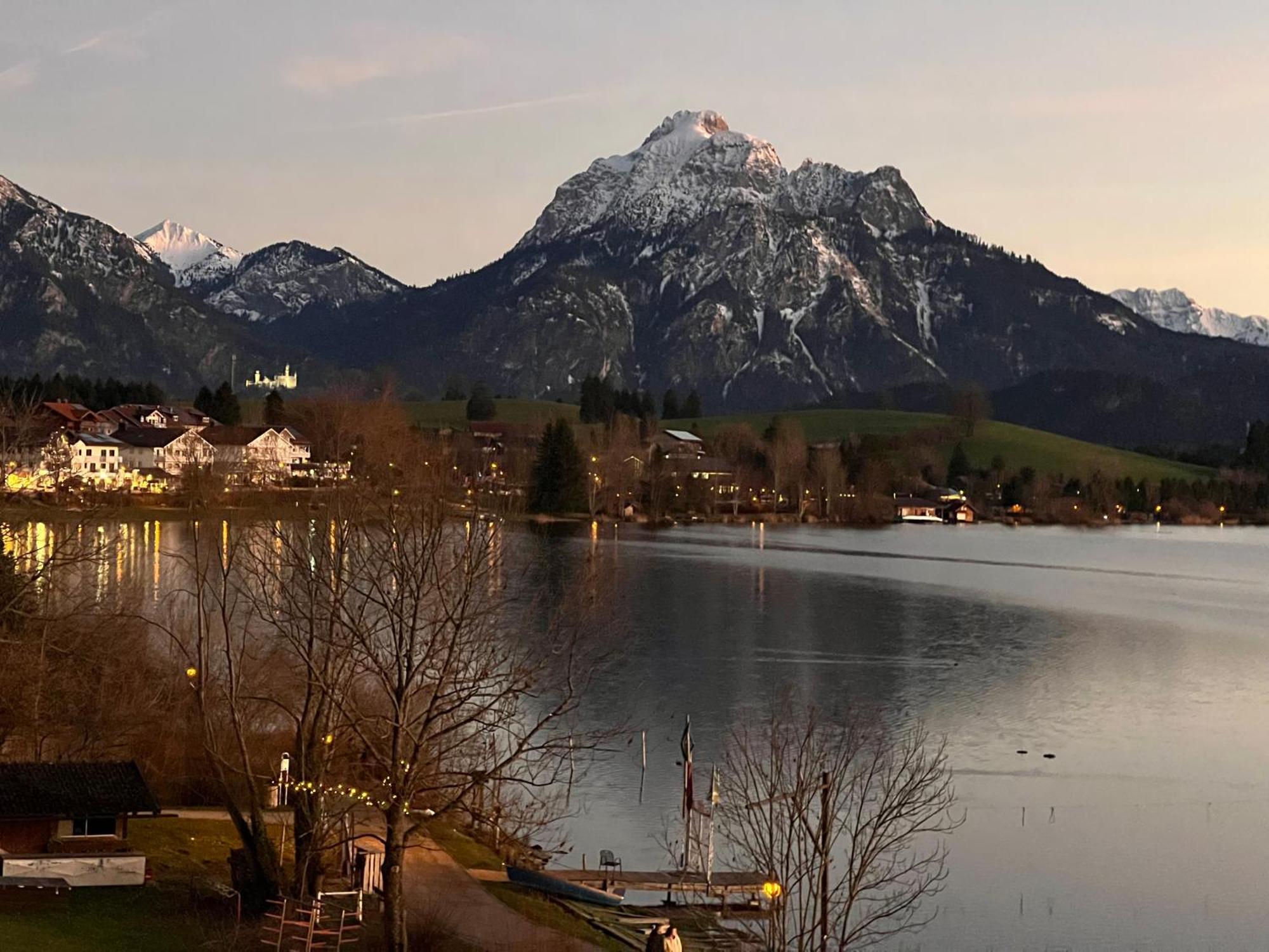 Hotel Fischer Am See Фюссен Экстерьер фото