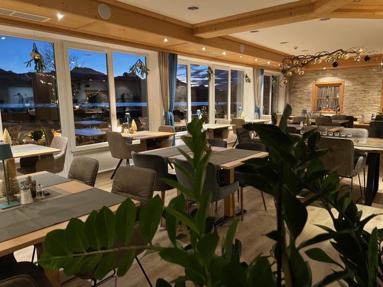 Hotel Fischer Am See Фюссен Экстерьер фото