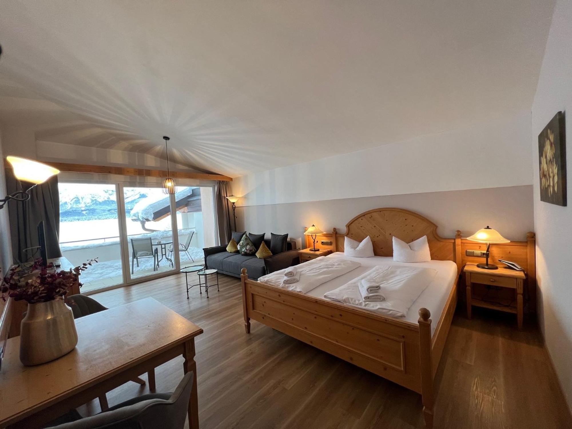 Hotel Fischer Am See Фюссен Экстерьер фото
