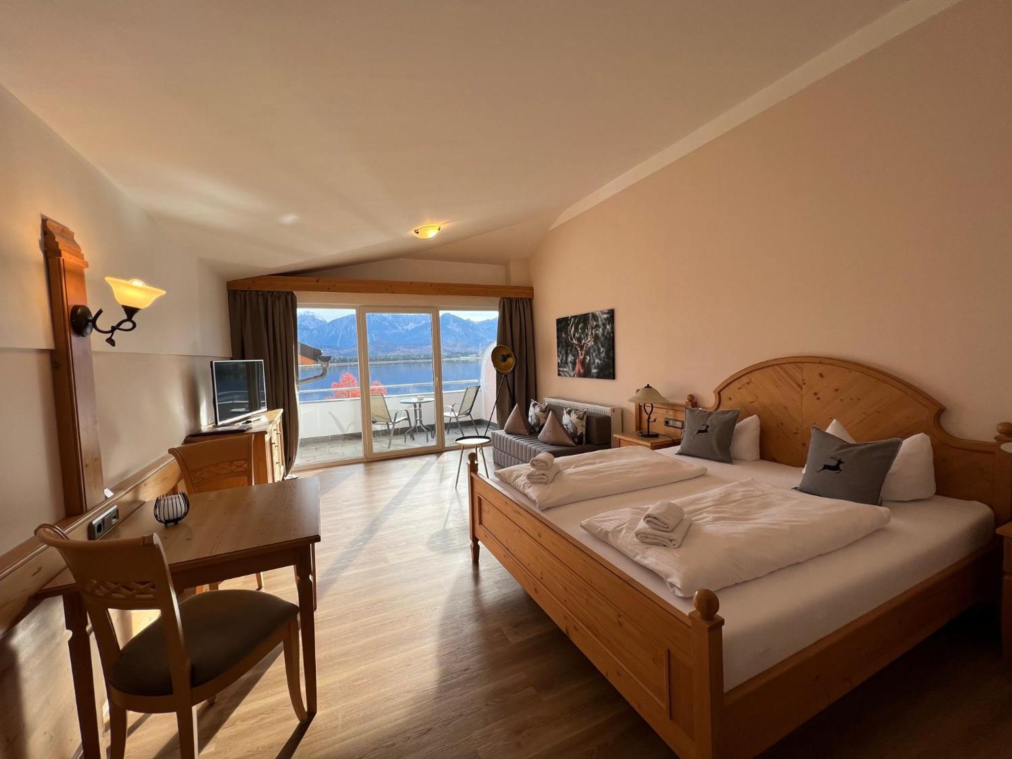 Hotel Fischer Am See Фюссен Экстерьер фото